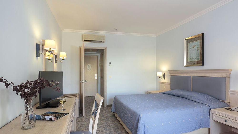 LINDOS PRINCESS BEACH 