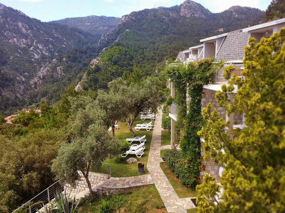 LORYMA RESORT HOTEL