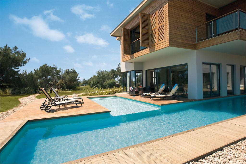 LYKIA WORLD&LINKS GOLF