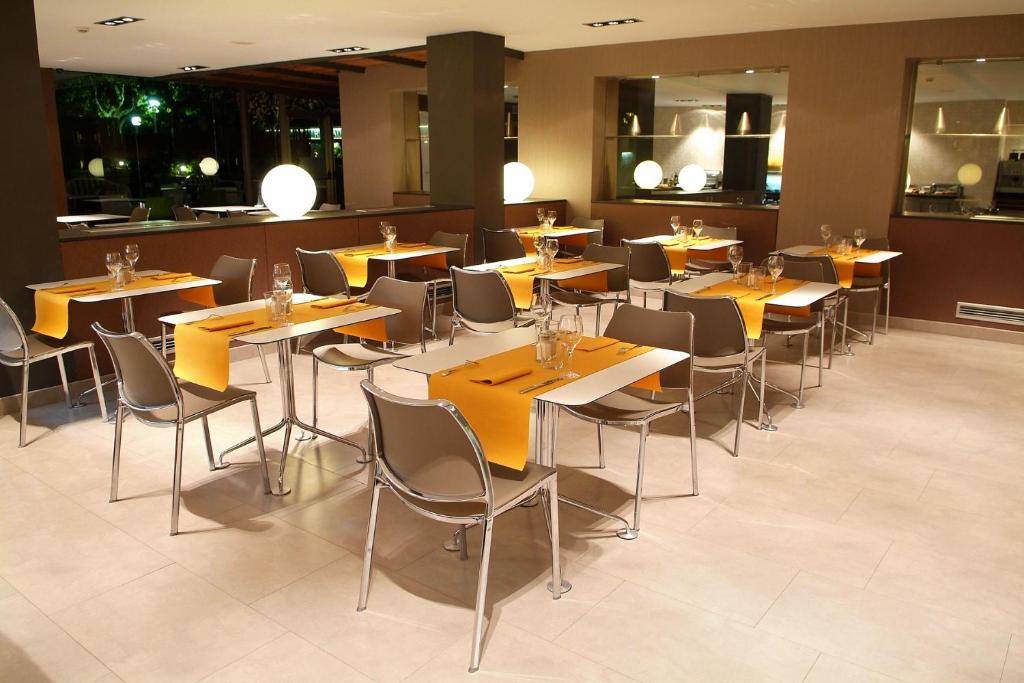 MAGNOLIA (Adults Only 15+)