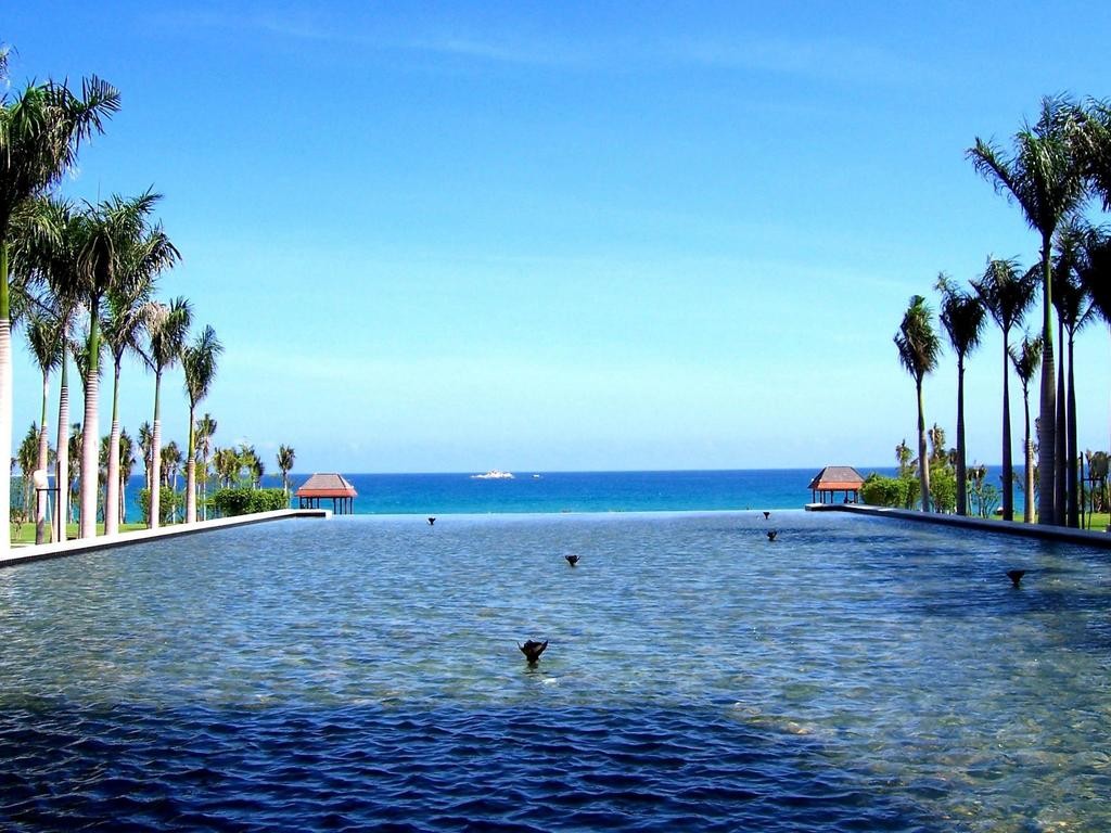 Mangrove Tree Resort Yalongbay