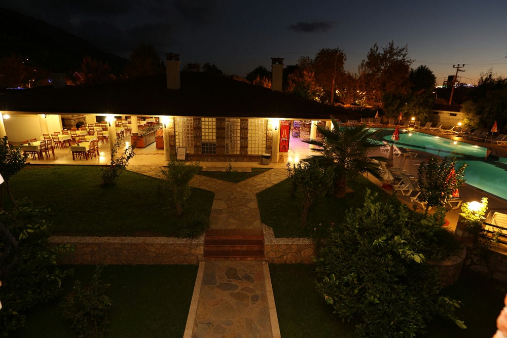 MAVRUKA HOTEL