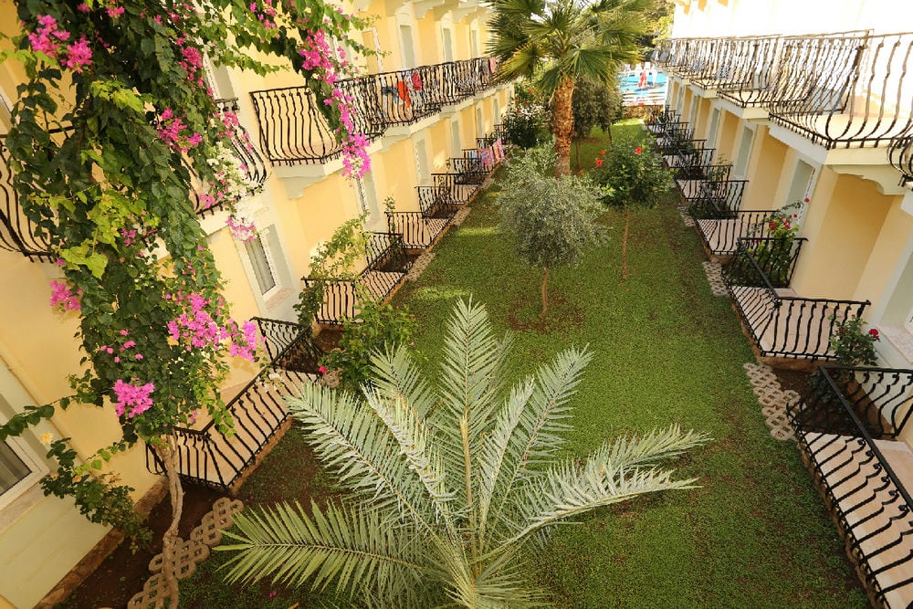 MAVRUKA HOTEL