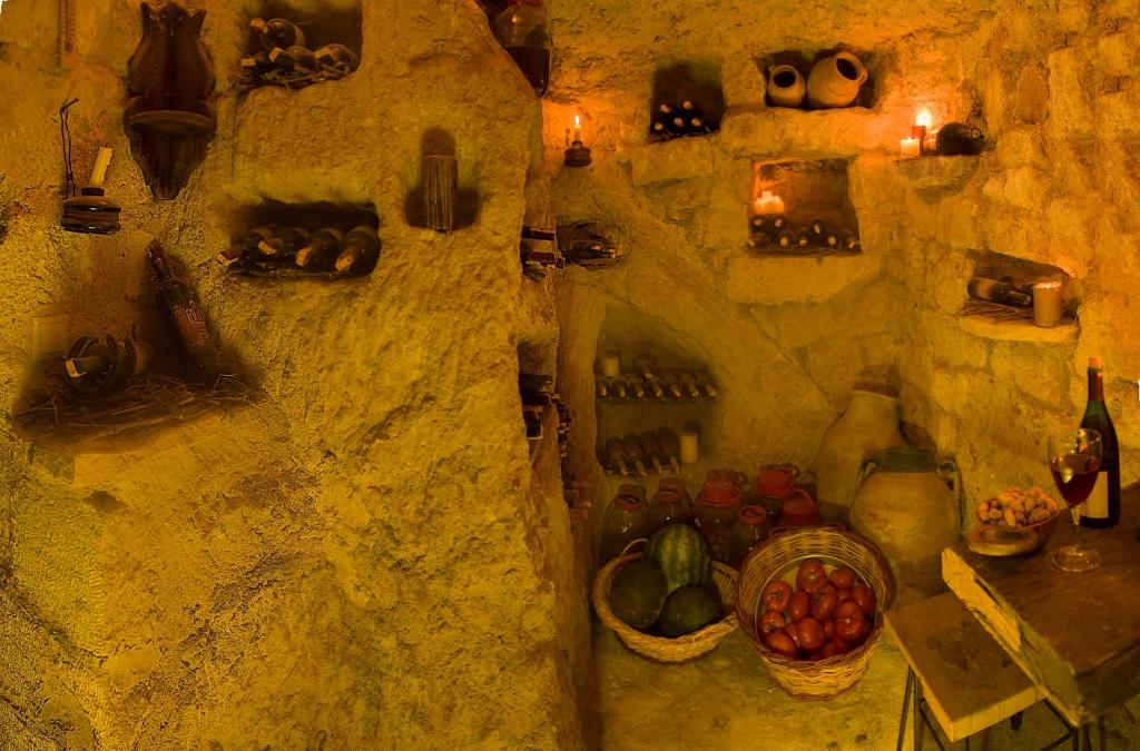 MELEKLEREVI CAVE HOTEL