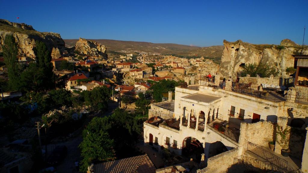 MELEKLEREVI CAVE HOTEL