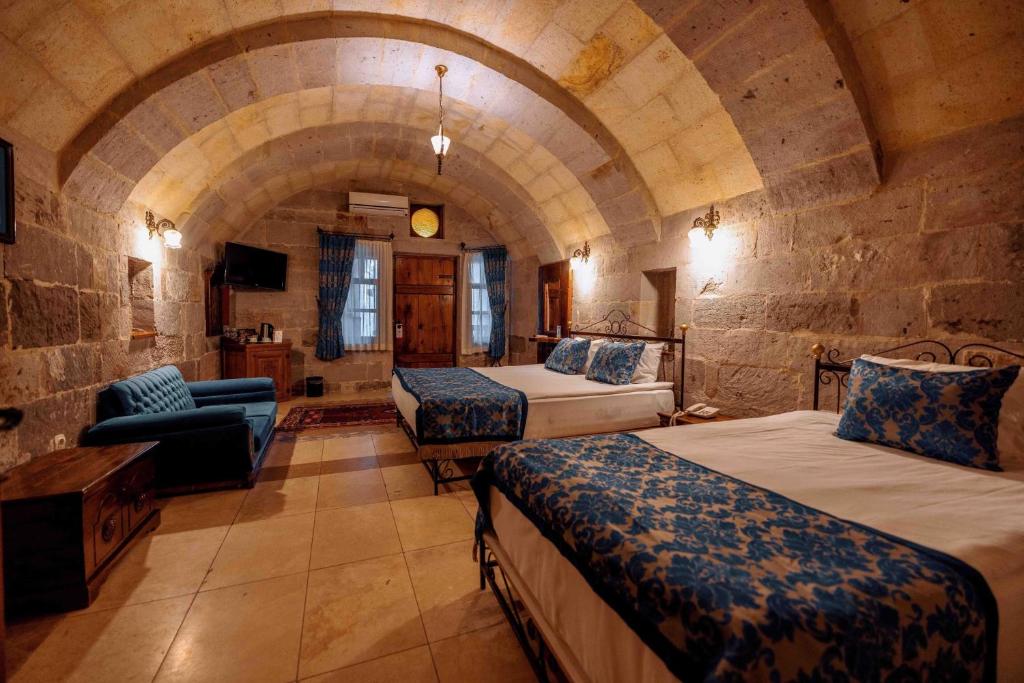 MITHRA CAVE HOTEL