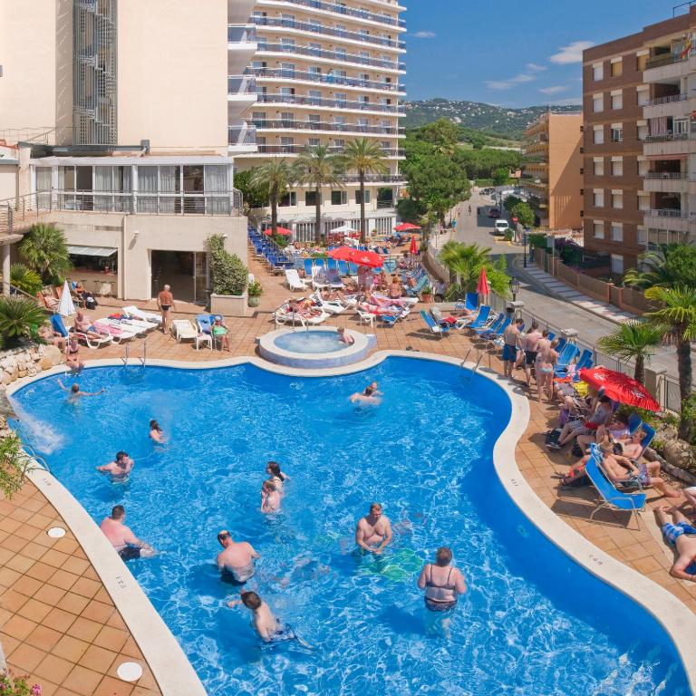OASIS PARK SPLASH