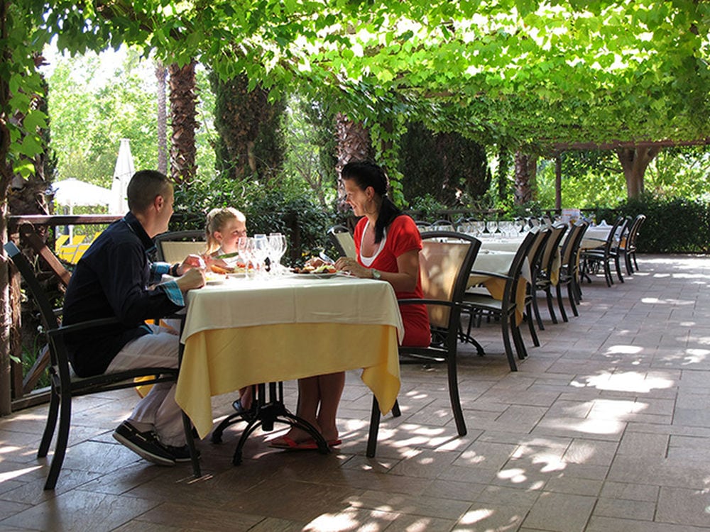 OHTELS VILLA ROMANA