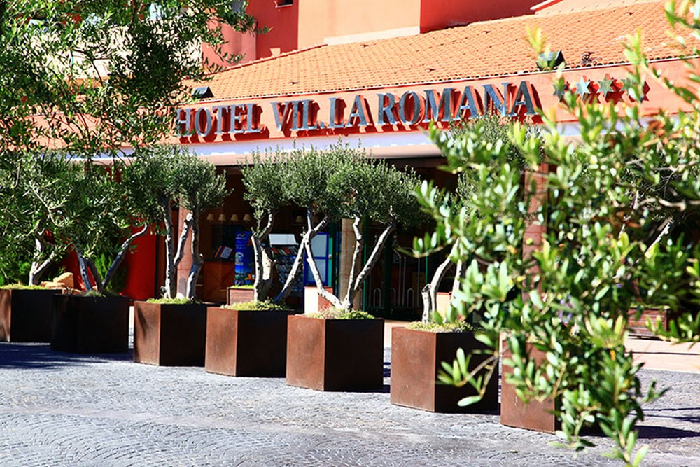 OHTELS VILLA ROMANA