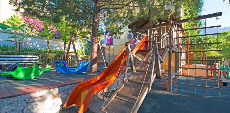 PERDIKIA HILL FAMILY RESORT & SPA