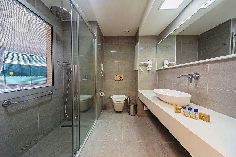POSEIDON HOTEL
