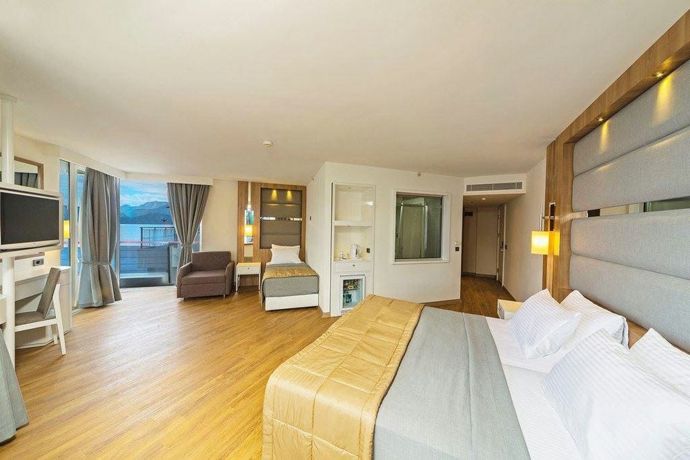POSEIDON HOTEL