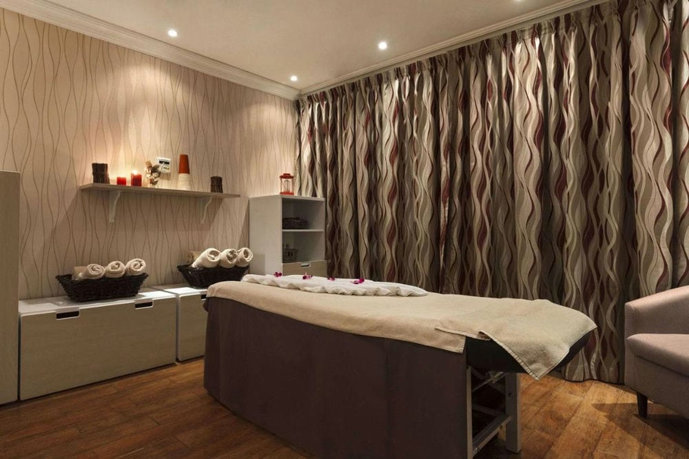 RAMADA HOTEL & SUITES AJMAN 