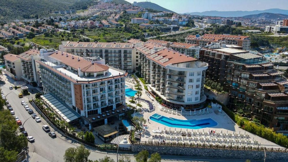 RAMADA HOTEL SUITES BY WYNDHAM KUSADASI