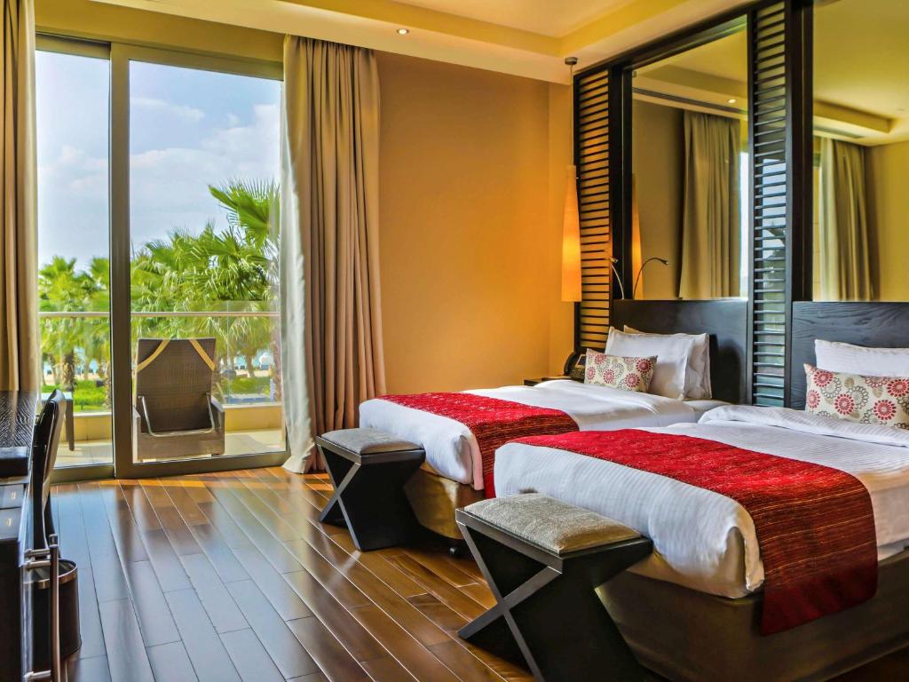 RIXOS THE PALM DUBAI HOTEL AND SUITES