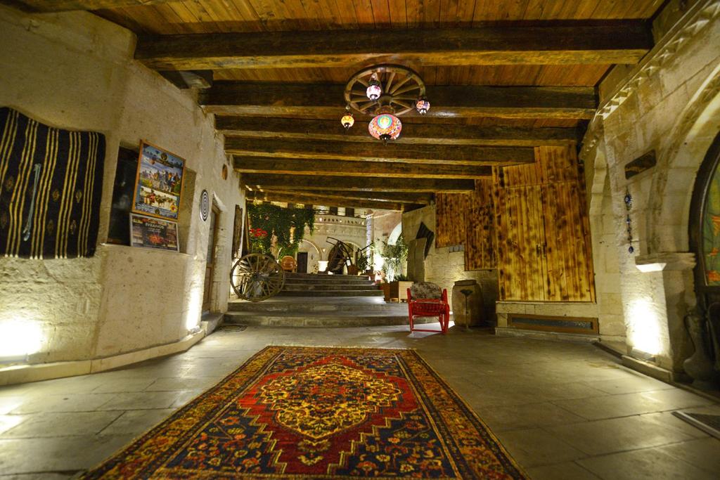 ROMA CAVE SUITE