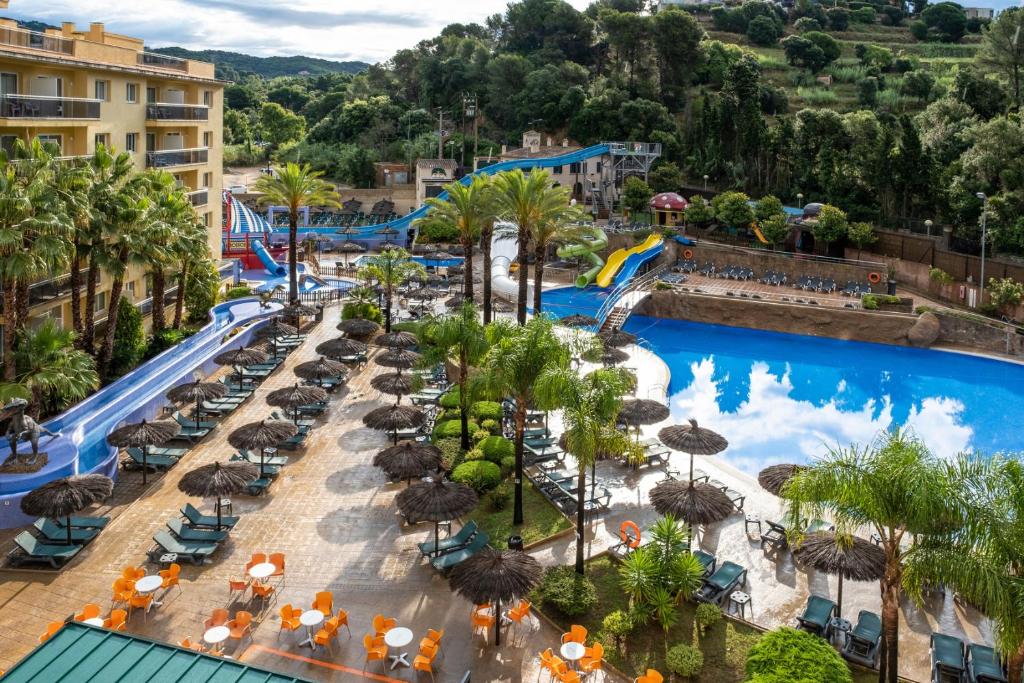 ROSAMAR GARDEN RESORT