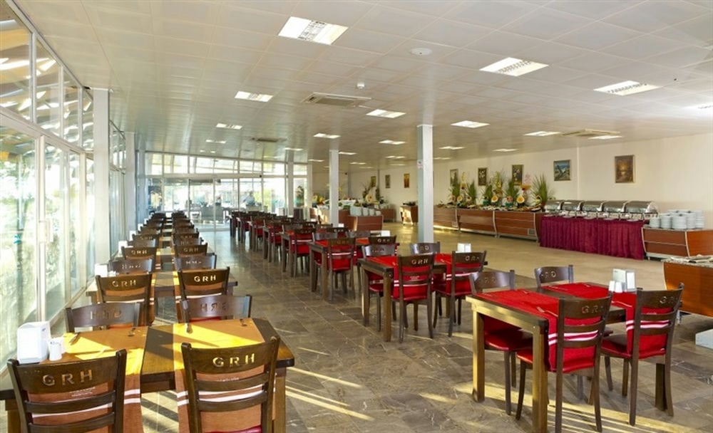 ROYAL BEACH CLUB HOTEL
