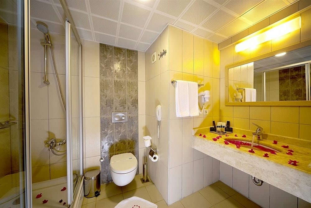 ROYAL BEACH CLUB HOTEL