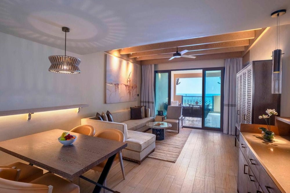 SAADIYAT ROTANA RESORT & VILLAS