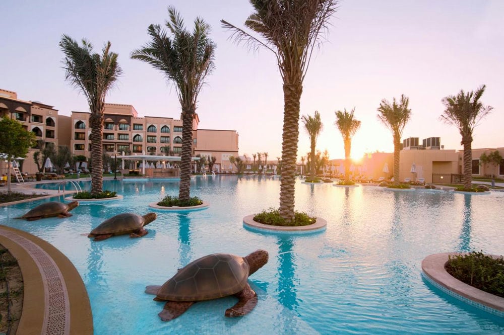 SAADIYAT ROTANA RESORT & VILLAS