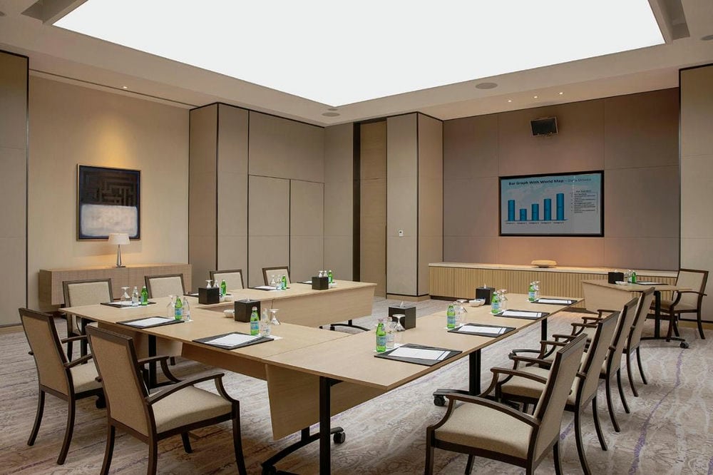 SAADIYAT ROTANA RESORT & VILLAS