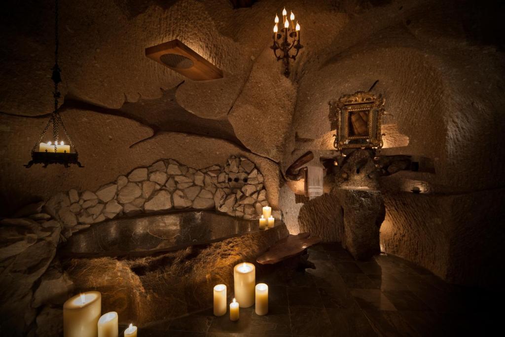 SACRED HOUSE HOTEL