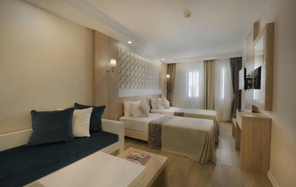 SEALIFE FAMILY RESORT HOTEL