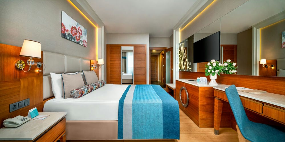 SENSITIVE PREMIUM RESORT & SPA