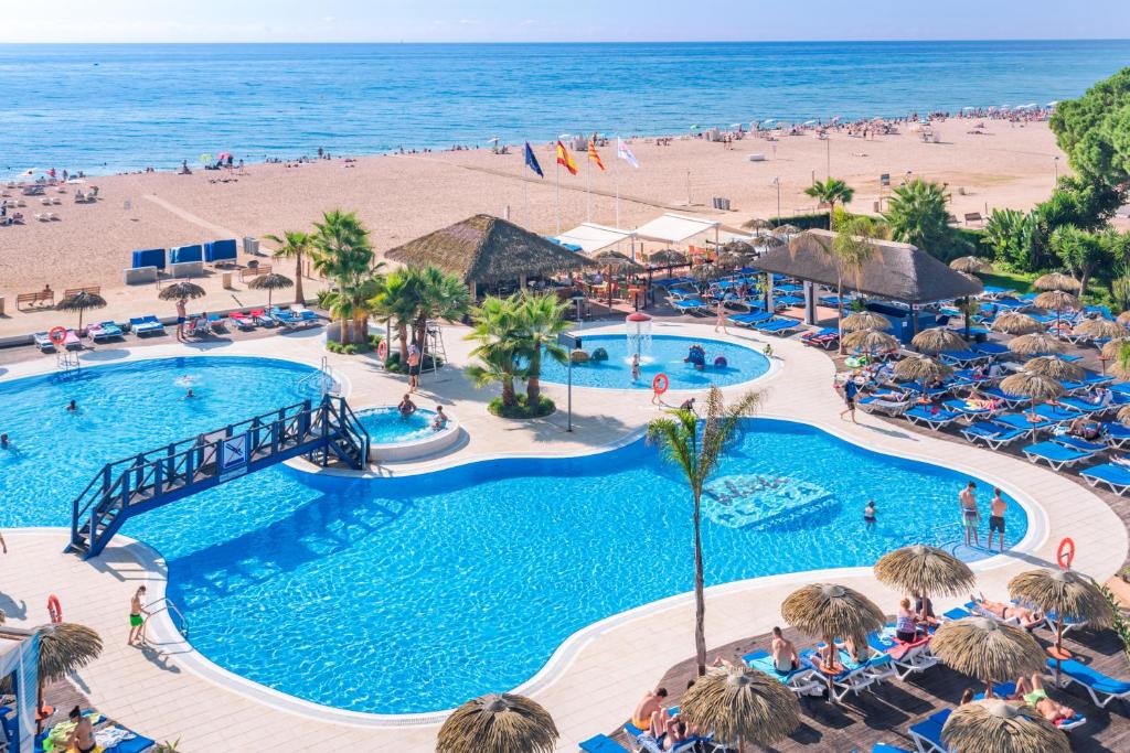 TAHITI PLAYA HOTEL & SUITES