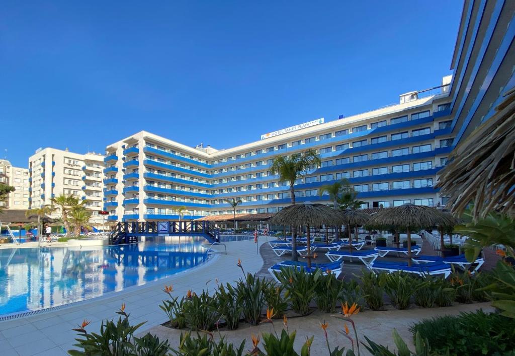 TAHITI PLAYA HOTEL & SUITES