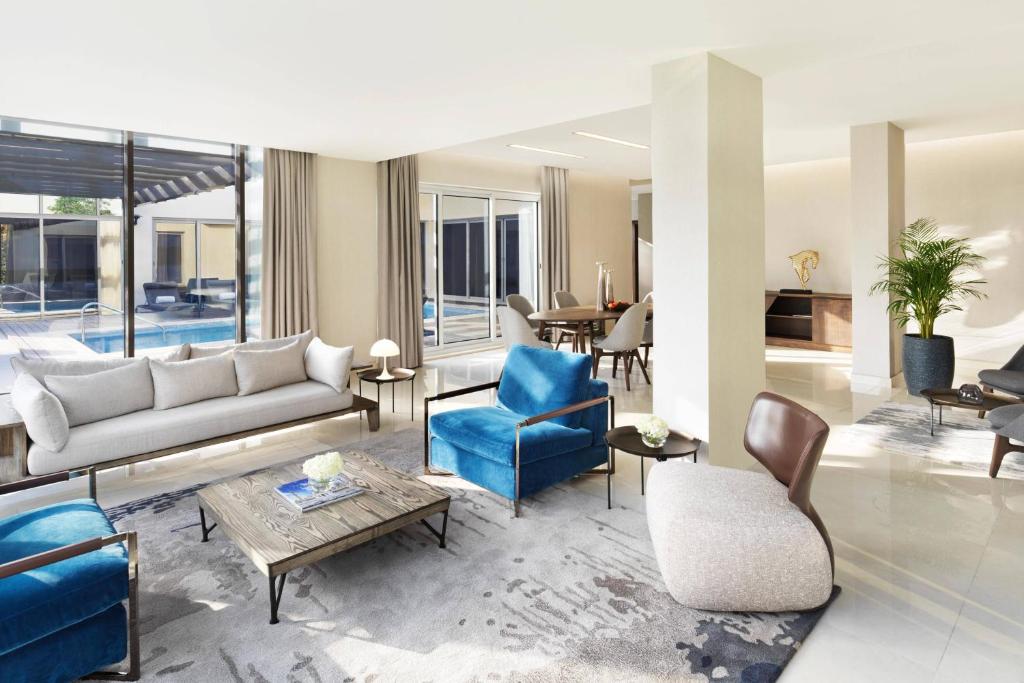 THE RITZ CARLTON ABU DHABI GRAND CANAL