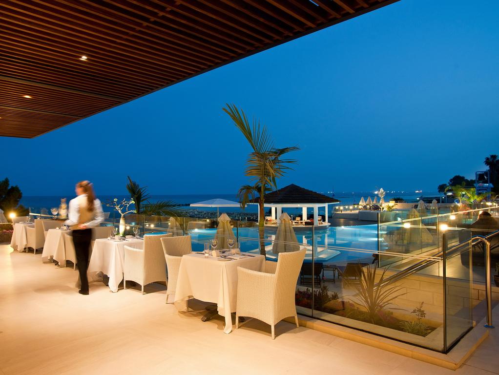 THE ROYAL APOLLONIA