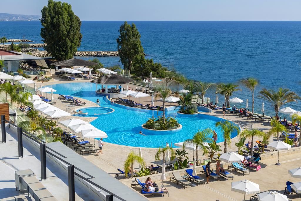 THE ROYAL APOLLONIA