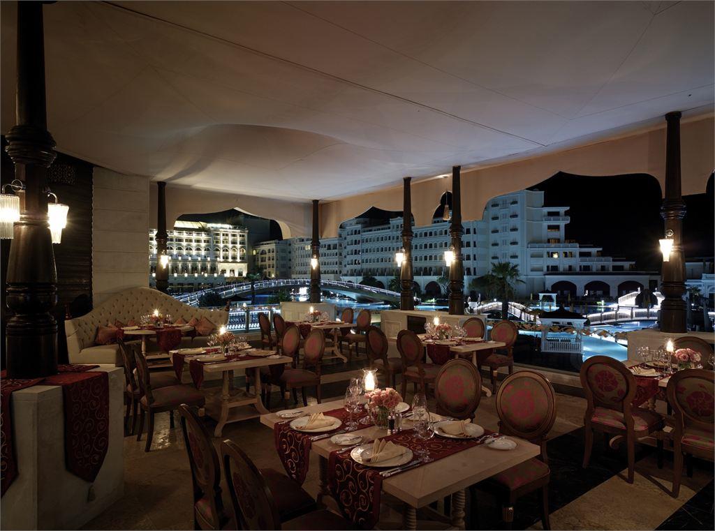 TITANIC MARDAN PALACE 