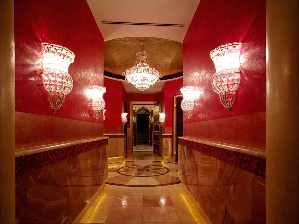 TITANIC MARDAN PALACE 