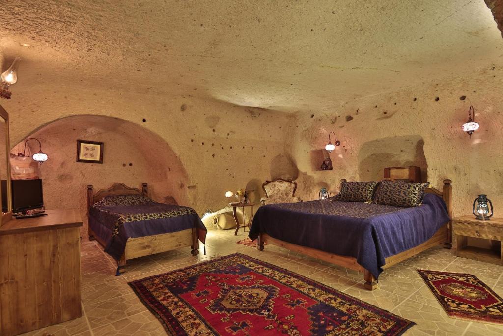 TURKISH CAVE HOUSE