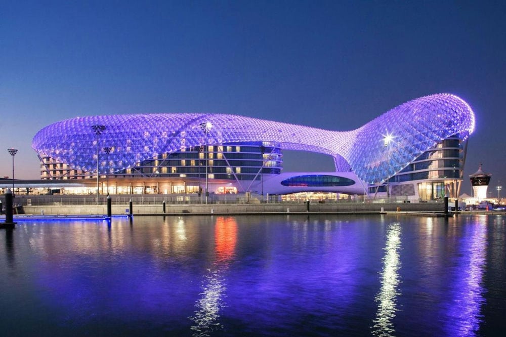 W ABU DHABI - YAS ISLAND