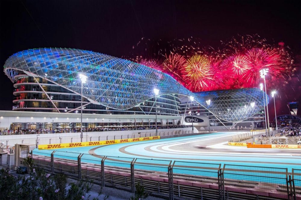 W ABU DHABI - YAS ISLAND
