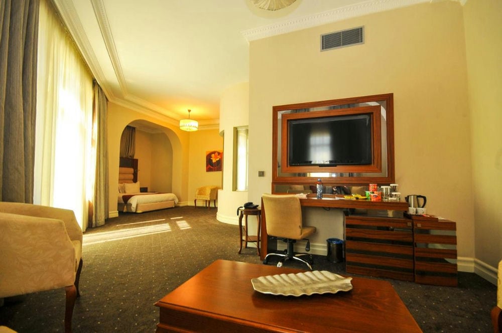 WORLD PALACE BATUMI