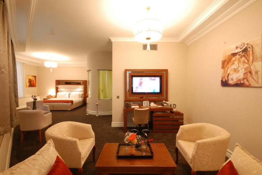 WORLD PALACE BATUMI