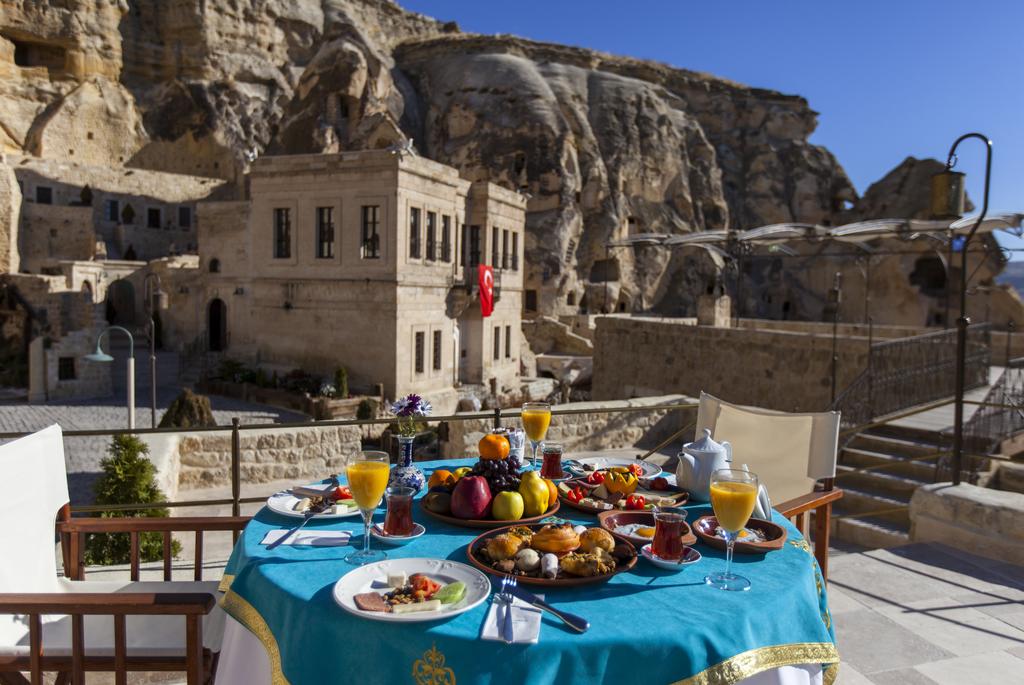 YUNAK EVLERI CAVE HOTEL