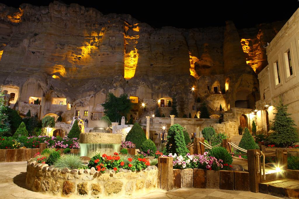 YUNAK EVLERI CAVE HOTEL