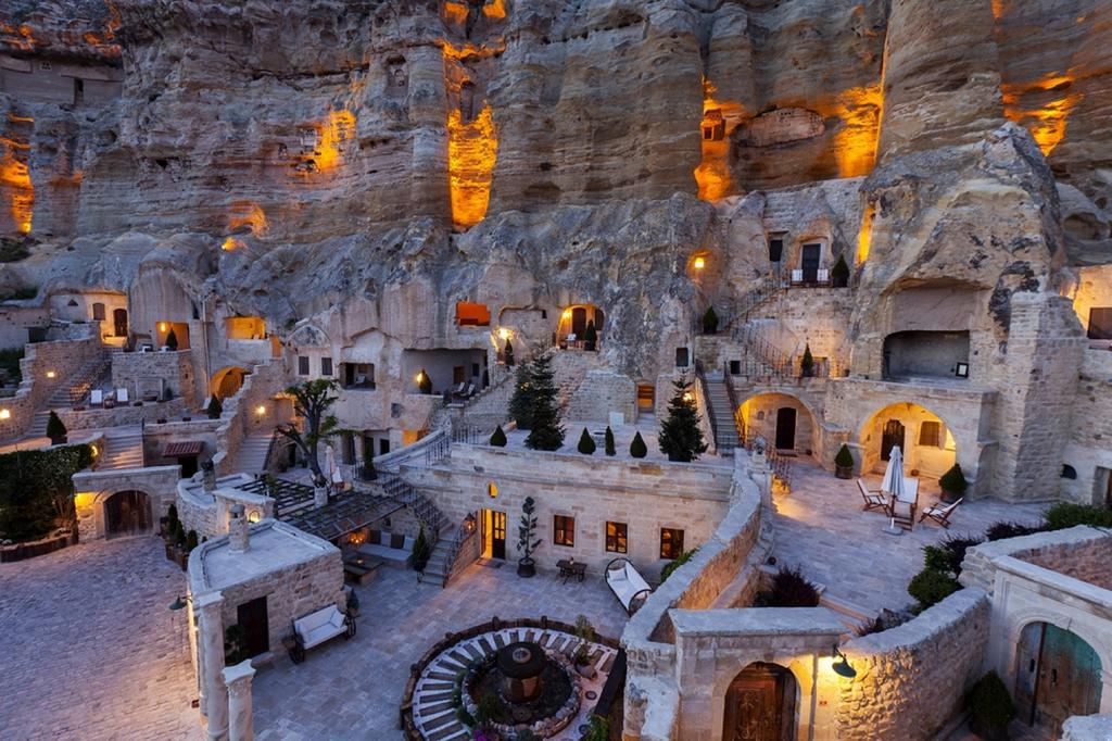 YUNAK EVLERI CAVE HOTEL