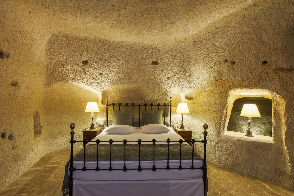 YUNAK EVLERI CAVE HOTEL