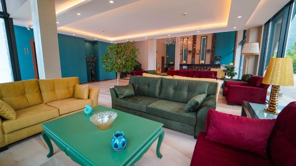 AES CLUB HOTEL