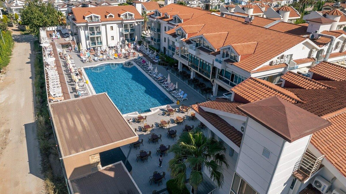 AES CLUB HOTEL
