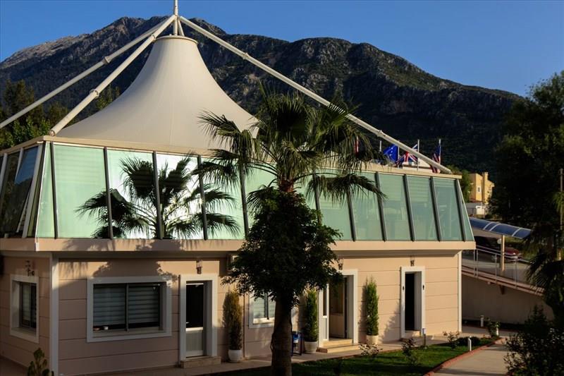 AES CLUB HOTEL