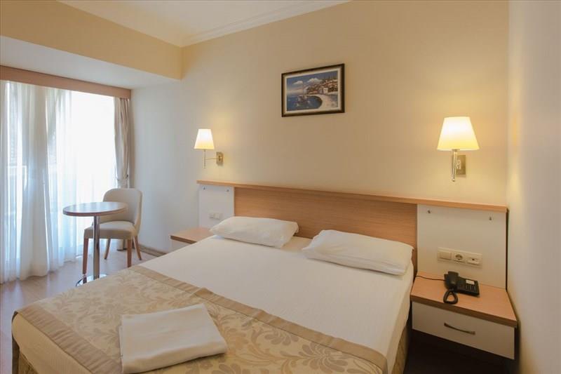 AES CLUB HOTEL