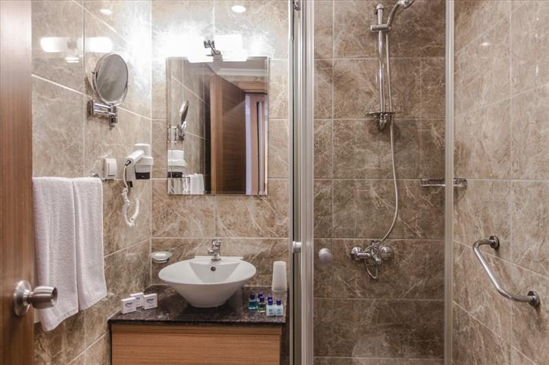 AES CLUB HOTEL
